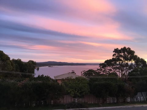 GRANITE BEACH HOUSE @ Bay Of Fires - Yarra Valley Accommodation 0