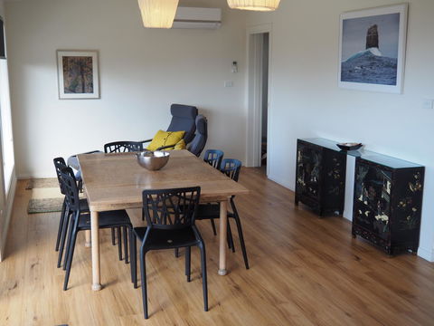 GRANITE BEACH HOUSE @ Bay Of Fires - Yarra Valley Accommodation 3
