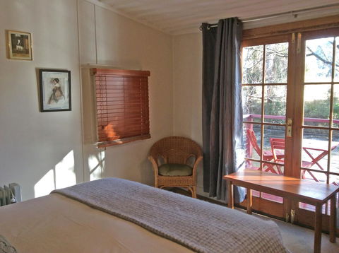 Platypus Playground Riverside Cottage - Yarra Valley Accommodation 2
