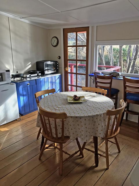 Platypus Playground Riverside Cottage - Yarra Valley Accommodation 9