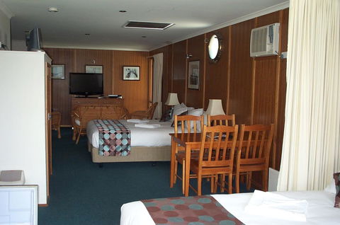 Point Lonsdale Guest House - Yarra Valley Accommodation 2