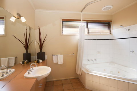 Lorne Surf Apartments - Yarra Valley Accommodation 32