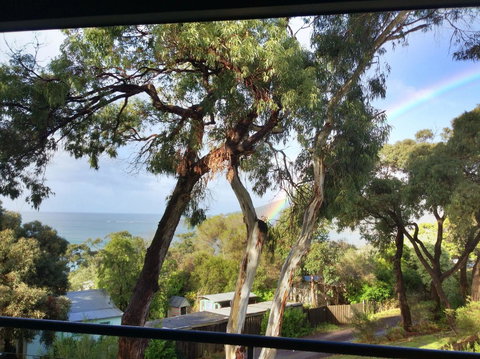 Lorne Surf Apartments - Yarra Valley Accommodation 4