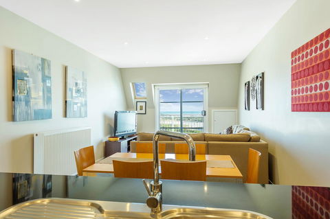 Deep Blue Hotel & Hot Springs - Yarra Valley Accommodation 44