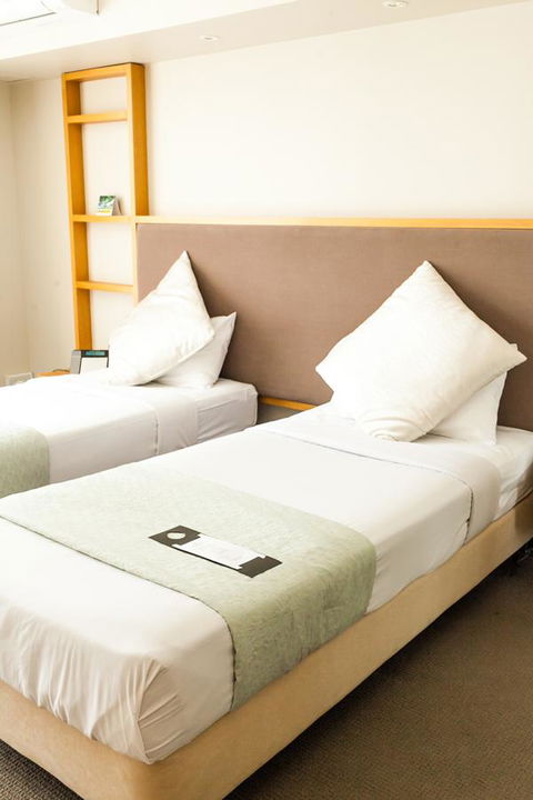 Deep Blue Hotel & Hot Springs - Yarra Valley Accommodation 17