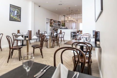 Deep Blue Hotel & Hot Springs - Yarra Valley Accommodation 5