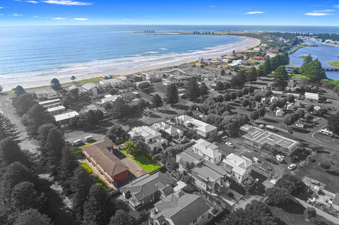 Eastern Beach Holiday Units - Yarra Valley Accommodation 7