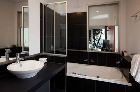 Battery Cove Beach Front Apartment - Yarra Valley Accommodation 4