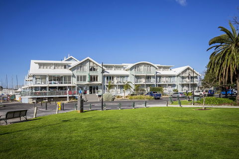 Aligned Corporate Residences Williamstown - Yarra Valley Accommodation 3