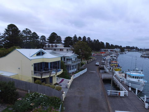 The Waterfront Apartment - Yarra Valley Accommodation 2