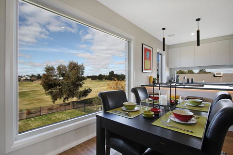 The Clubhouse On Black Bull - Yarra Valley Accommodation 2