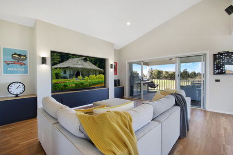 The Clubhouse On Black Bull - Yarra Valley Accommodation 0