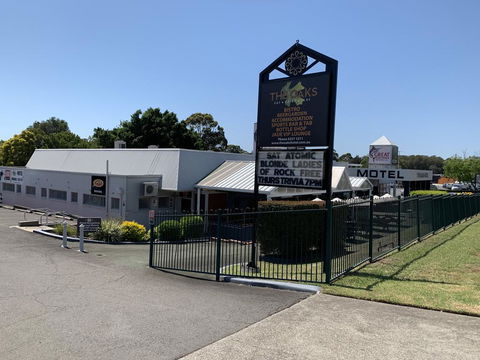 The Oaks Hotel Motel - Yarra Valley Accommodation 0