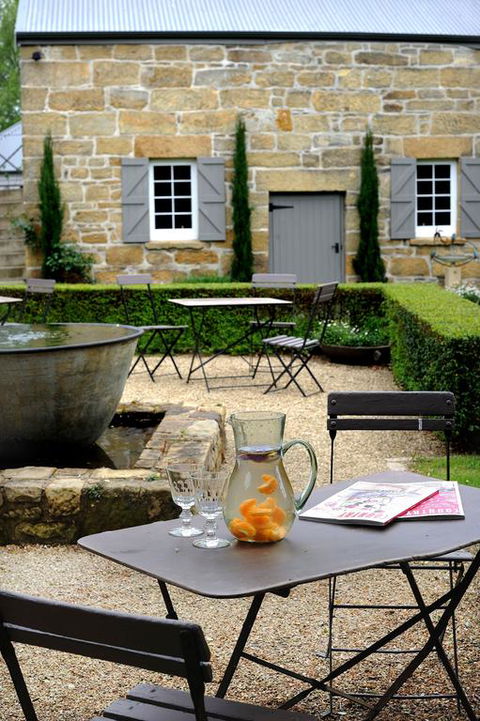 The Red Feather Inn - Yarra Valley Accommodation 3
