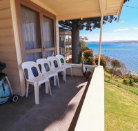 Tommy's Lakehouse - Yarra Valley Accommodation