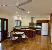 Tropical Styling - Yarra Valley Accommodation