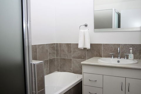 Two On Sunset - Yarra Valley Accommodation 0
