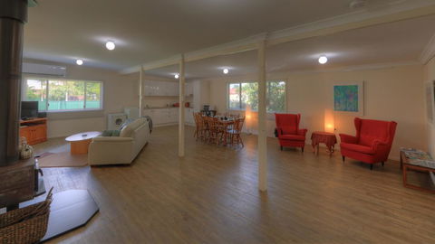 Village Stays Coldstream Gallery Bungalow - Yarra Valley Accommodation 1