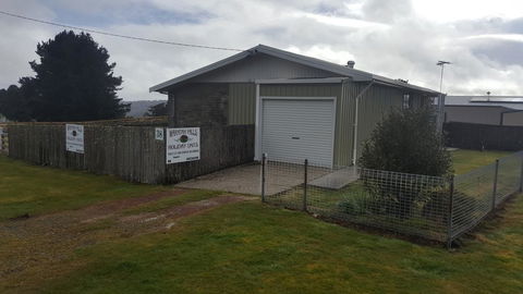 Waratah Falls Holiday Unit - Yarra Valley Accommodation 0