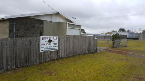 Waratah Falls Holiday Unit - Yarra Valley Accommodation 2