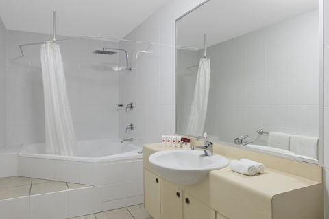 Ramada By Wyndham Marcoola Beach - Yarra Valley Accommodation 10