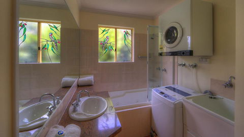 Rainbow Getaway Holiday Apartments - Yarra Valley Accommodation 29