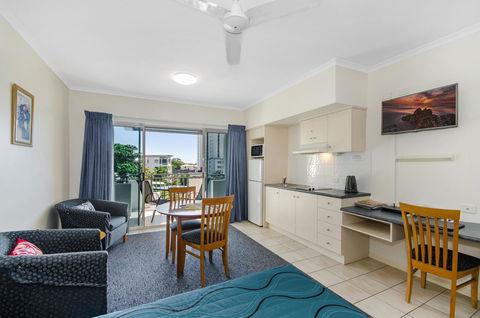 Madison Ocean Breeze Apartments - Yarra Valley Accommodation 11
