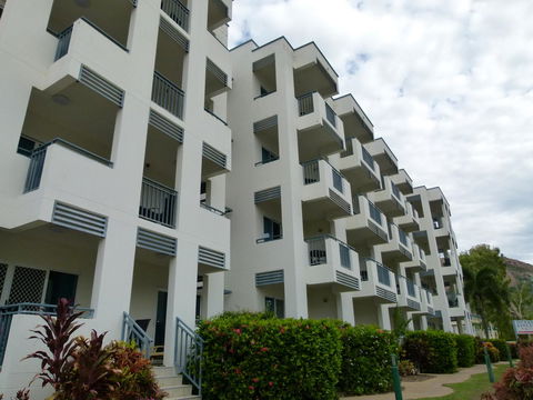 Madison Ocean Breeze Apartments - Yarra Valley Accommodation 7
