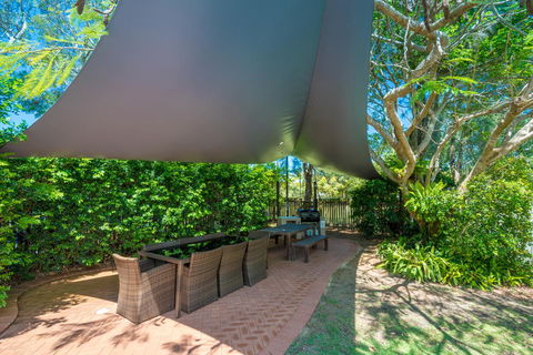 At The Sound Noosa Motel - Yarra Valley Accommodation 3