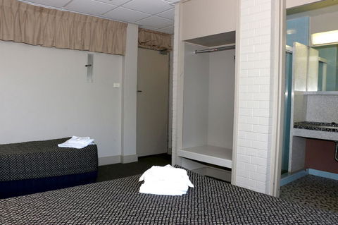 Brighton Hotel - Yarra Valley Accommodation 7