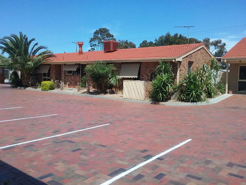 Werribee Park Motor Inn - Yarra Valley Accommodation 2