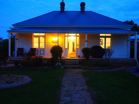 Windsor Cottage - Yarra Valley Accommodation 0
