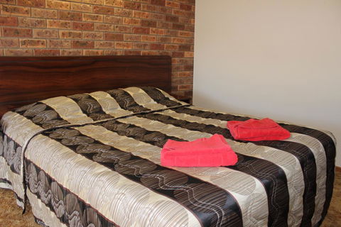 Woomargama Motel - Yarra Valley Accommodation 2