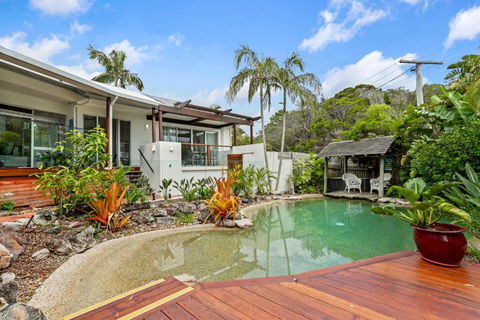 A Tropical Family Oasis In Sunshine Beach - Yarra Valley Accommodation 2