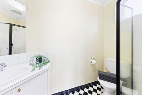 A Comfy & Cozy Apt In Clifton Hill FREE Parking - Yarra Valley Accommodation 4