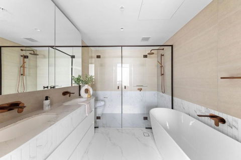 A Cozy 2BR Apt At Sapphire By The Gardens - Yarra Valley Accommodation 2