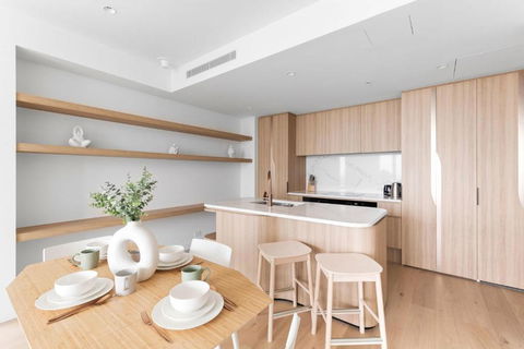 A Cozy 2BR Apt At Sapphire By The Gardens - Yarra Valley Accommodation 4