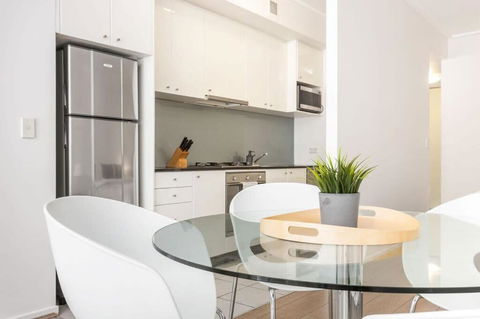 A Cozy & Modern Studio Right Next To Darling Harbour - Yarra Valley Accommodation 4