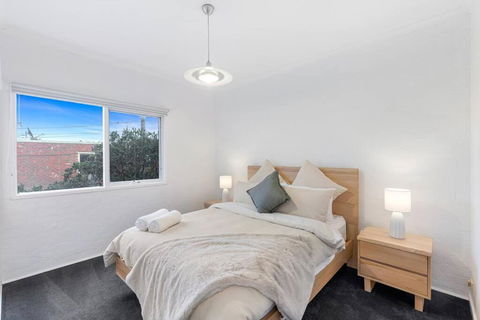 A Home Away From Home In Geelong - Yarra Valley Accommodation 4