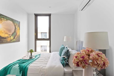 A Lux 2BR Apt Near South Melbourne Market - Yarra Valley Accommodation 0