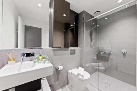 A Lux & Modern Apt Next To Southern Cross Station - Yarra Valley Accommodation 3