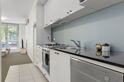 A Modern & Comfy Studio Next To Darling Harbour - Yarra Valley Accommodation 4