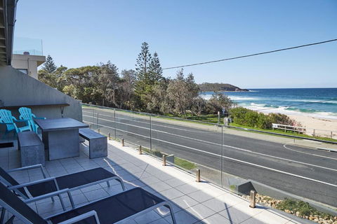 A Stones Throw At Mollymook Beach - Yarra Valley Accommodation 0