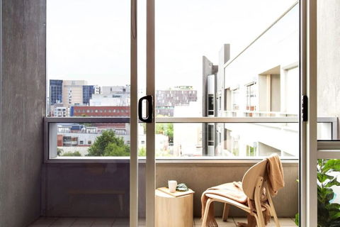 A Stylish 2BR Apt Next To Vic Market FREE Parking - Yarra Valley Accommodation 3