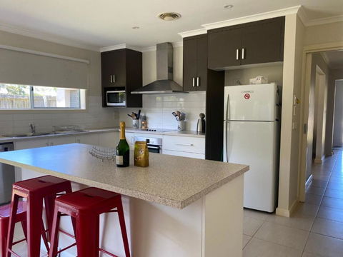 A True Holiday At Beachcomber - Yarra Valley Accommodation 3
