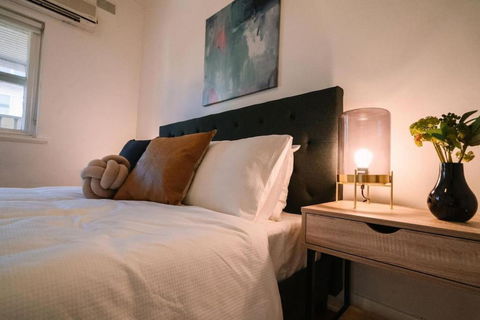 A Wave Away At Glenelg - Yarra Valley Accommodation 1