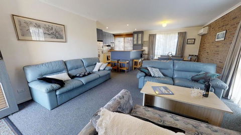 Aalen Alpine Family - Yarra Valley Accommodation 0