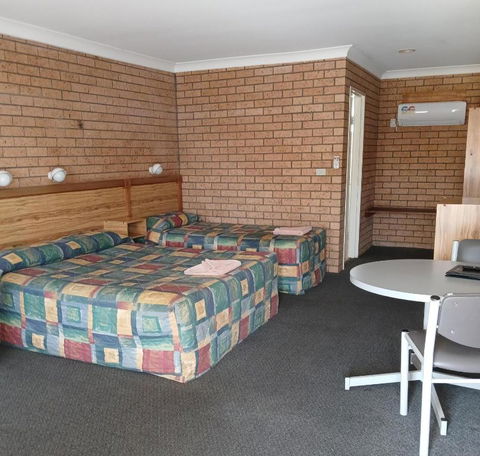 Aaron Inn Motel - Yarra Valley Accommodation 1