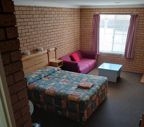Aaron Inn Motel - Yarra Valley Accommodation 3
