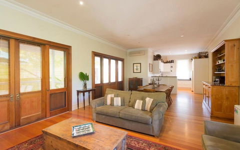 Abaleen House - Yarra Valley Accommodation 3